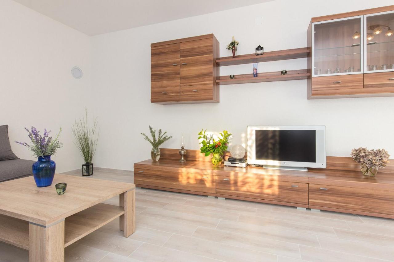 Apartment Dajana Pinezici  Ngoại thất bức ảnh