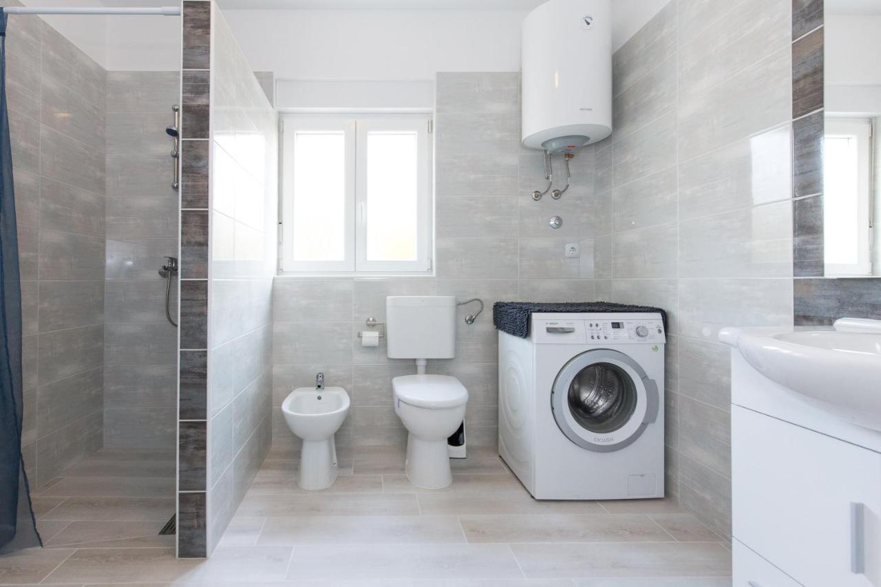 Apartment Dajana Pinezici  Ngoại thất bức ảnh